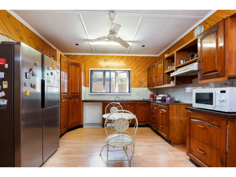 62 MCLENNAN STREET, Woody Point QLD 4019