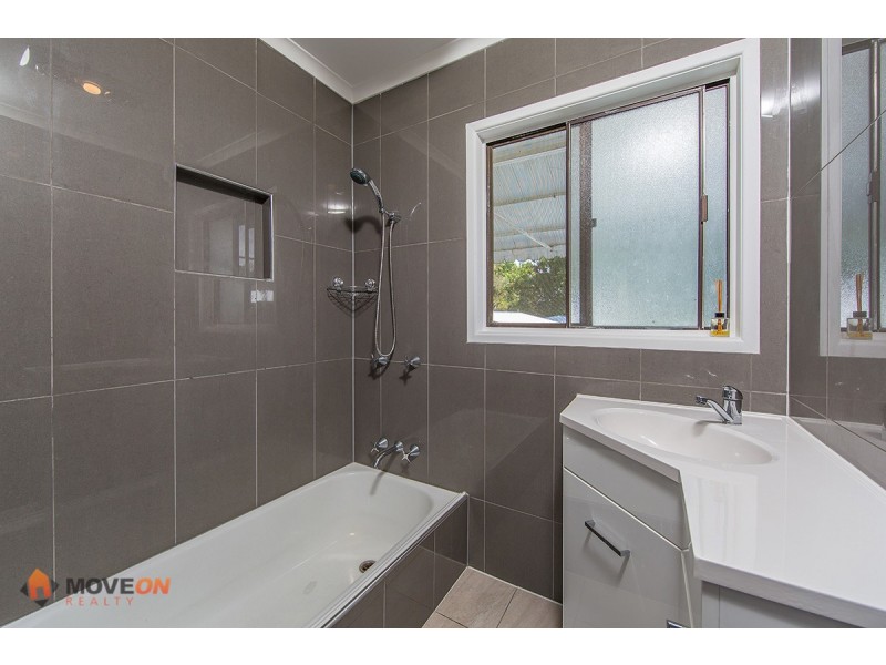 34 ALICE ST, Clontarf QLD 4019