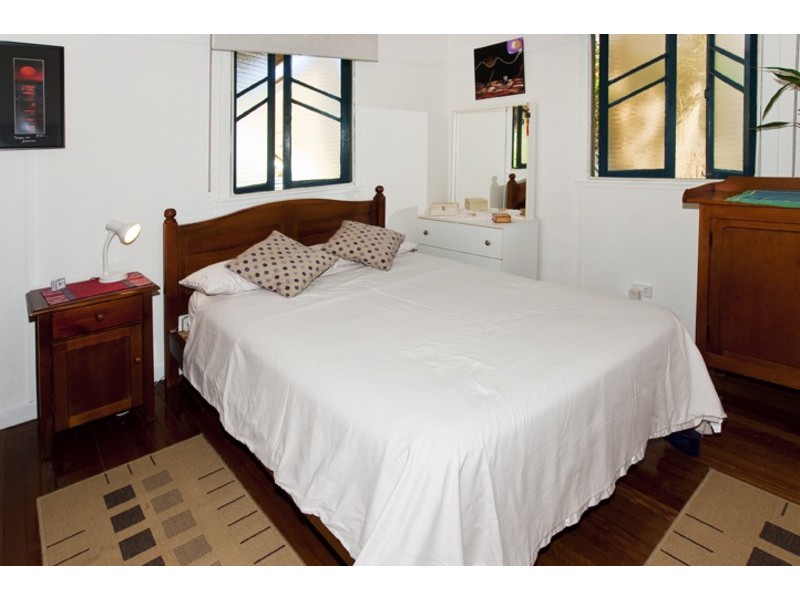 20 FRANK ST, Scarborough QLD 4020