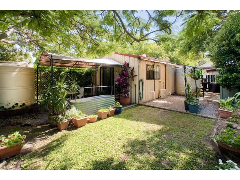 20 FRANK ST, Scarborough QLD 4020