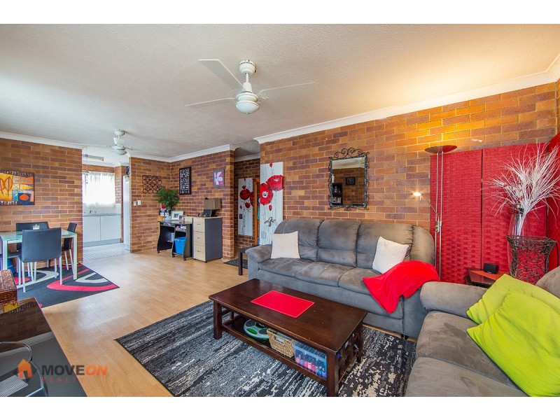 2/41 KATE ST, Woody Point QLD 4019