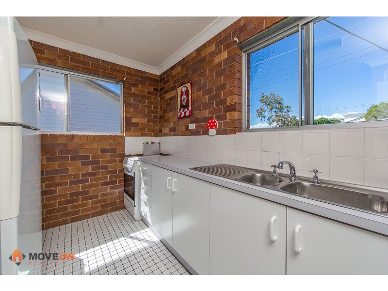 2/41 KATE ST, Woody Point QLD 4019