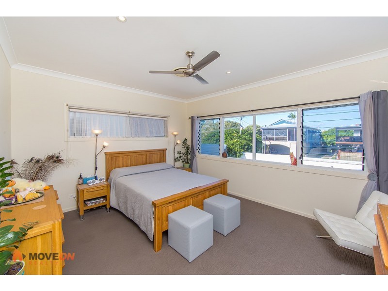 59A SEAVILLE AVE, Scarborough QLD 4020