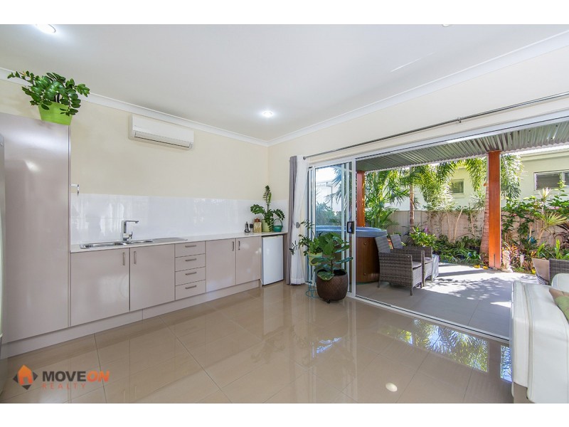 59A SEAVILLE AVE, Scarborough QLD 4020