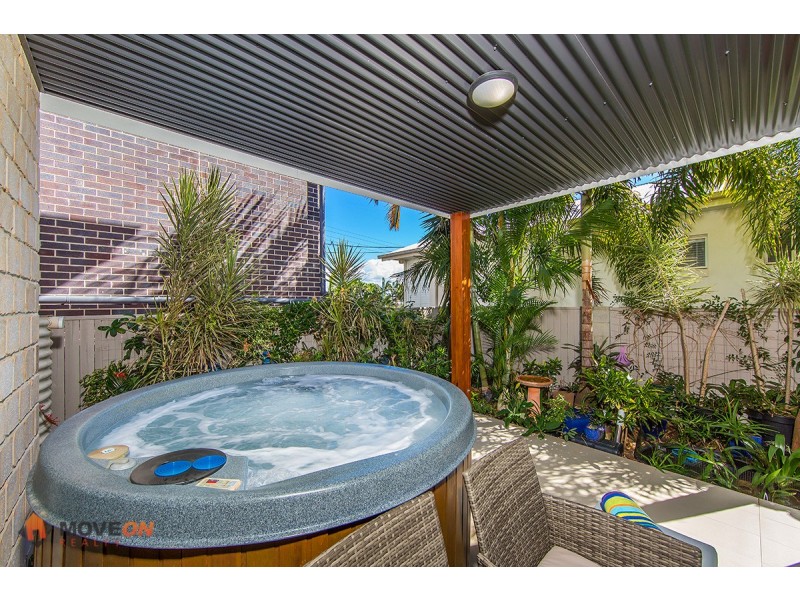 59A SEAVILLE AVE, Scarborough QLD 4020