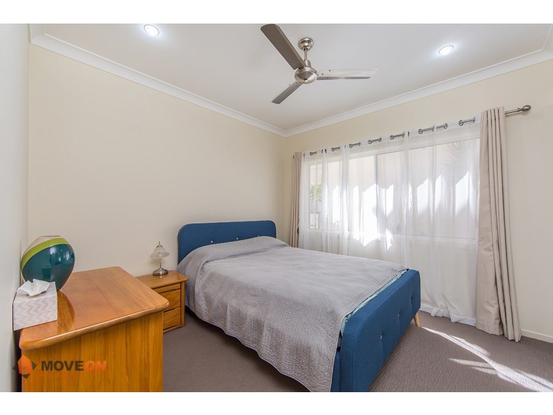 59A SEAVILLE AVE, Scarborough QLD 4020