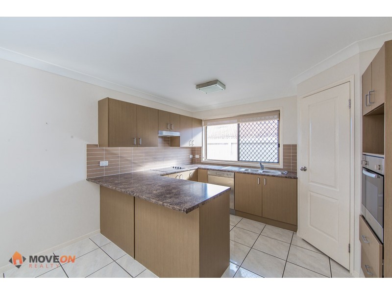 6a AMANDA STREET, Scarborough QLD 4020
