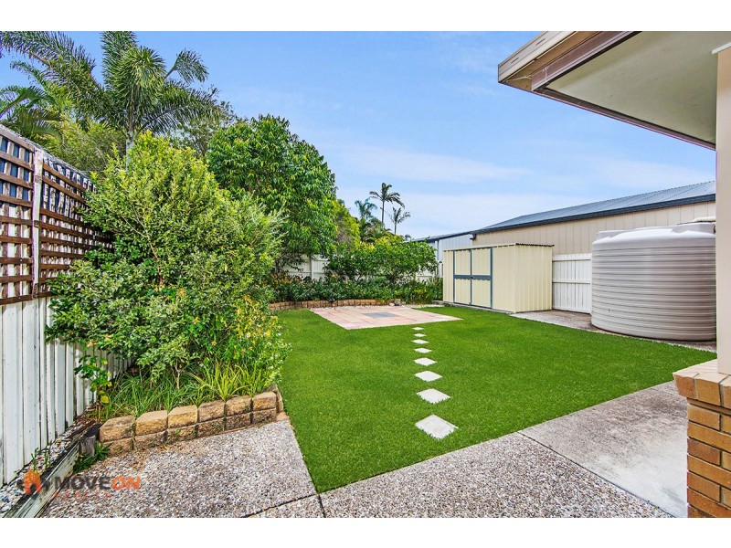6a AMANDA STREET, Scarborough QLD 4020