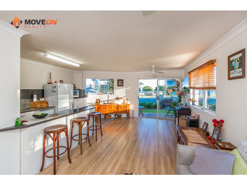 1/102 HORNIBROOK ESP, Clontarf QLD 4019