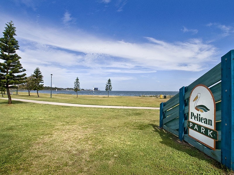 1/102 HORNIBROOK ESP, Clontarf QLD 4019