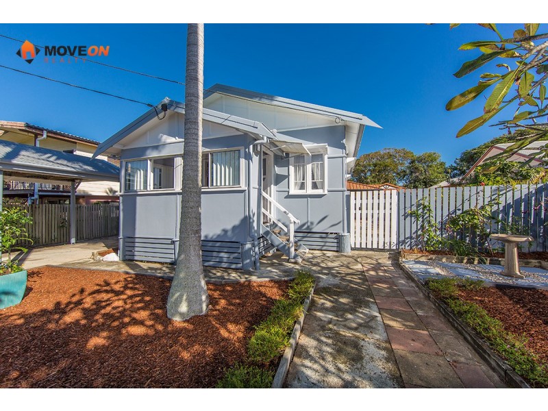 11 TILLEY ST, Redcliffe QLD 4020