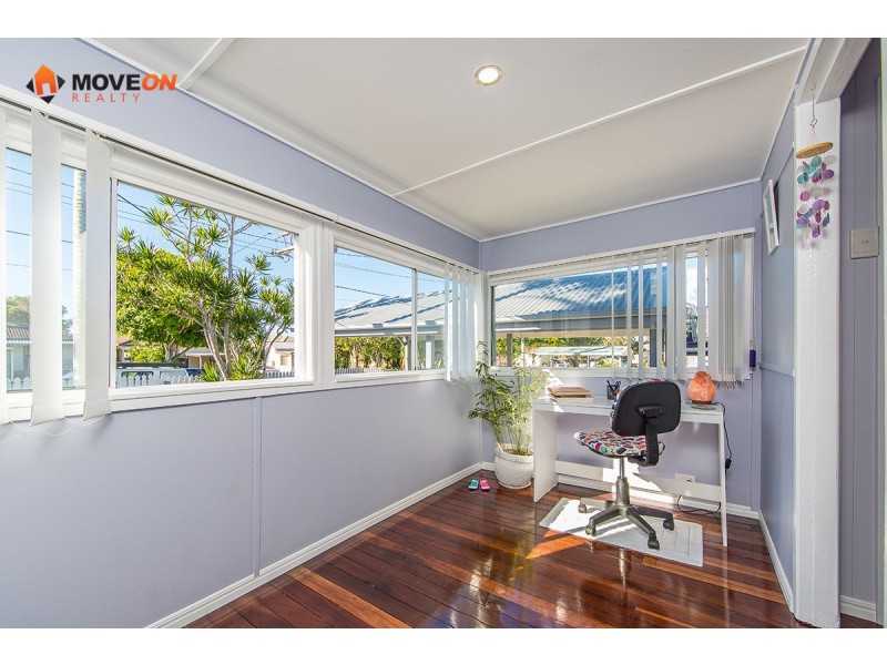 11 TILLEY ST, Redcliffe QLD 4020