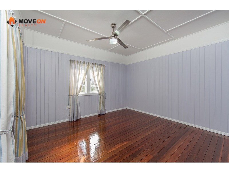 11 TILLEY ST, Redcliffe QLD 4020