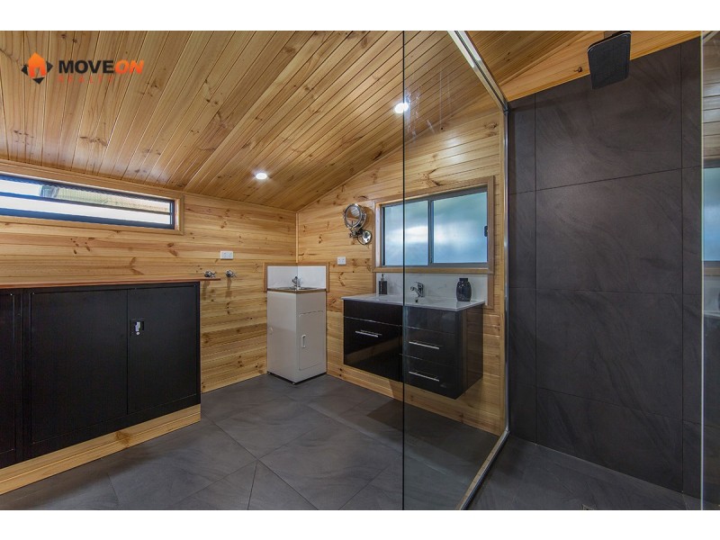 11 TILLEY ST, Redcliffe QLD 4020