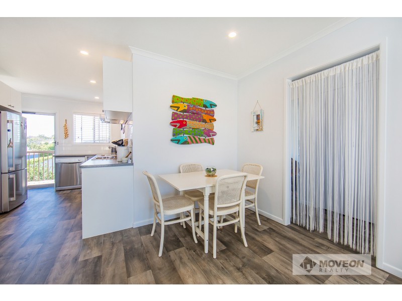 6/8 ELLEN ST, Woody Point QLD 4019