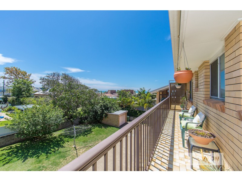 6/8 ELLEN ST, Woody Point QLD 4019