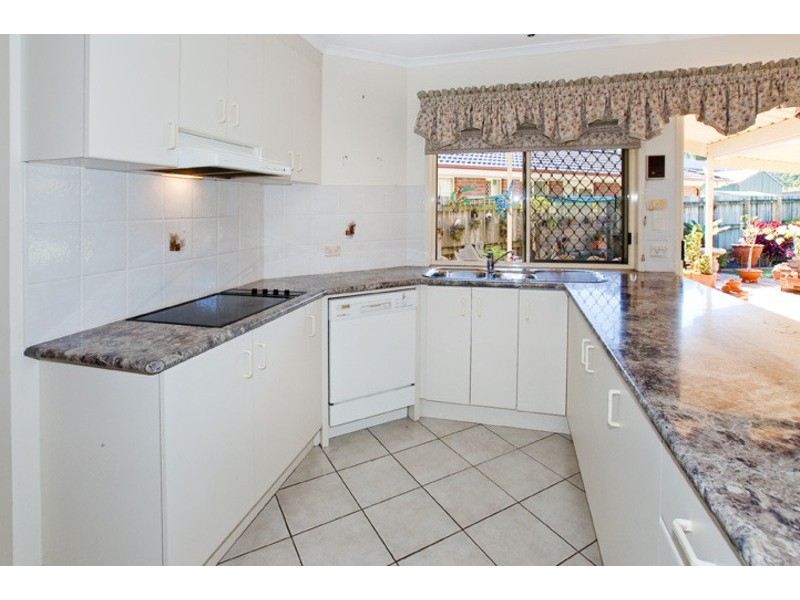 28 BENSON STREET, Scarborough QLD 4020