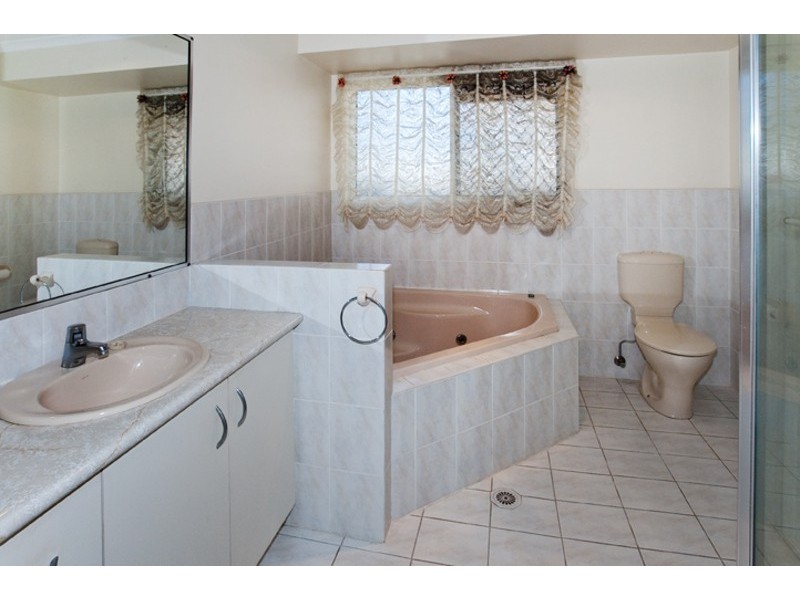 28 BENSON STREET, Scarborough QLD 4020