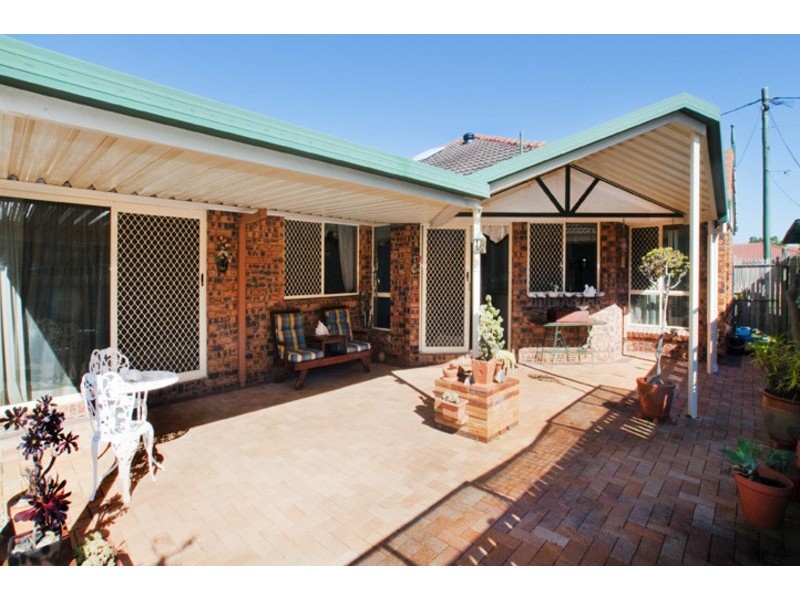 28 BENSON STREET, Scarborough QLD 4020