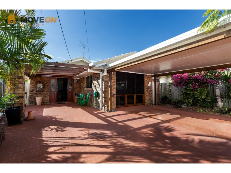 14 FOURTH AVE, Scarborough QLD 4020