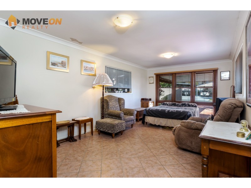 14 FOURTH AVE, Scarborough QLD 4020