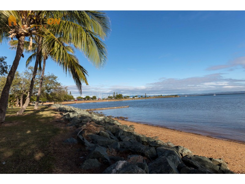 14 FOURTH AVE, Scarborough QLD 4020