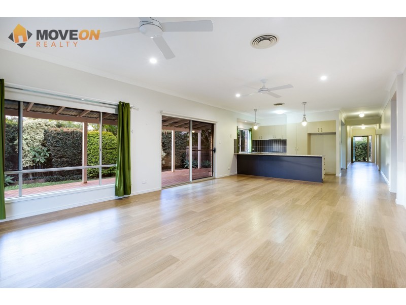 11 GLIDER STREET, North Lakes QLD 4509