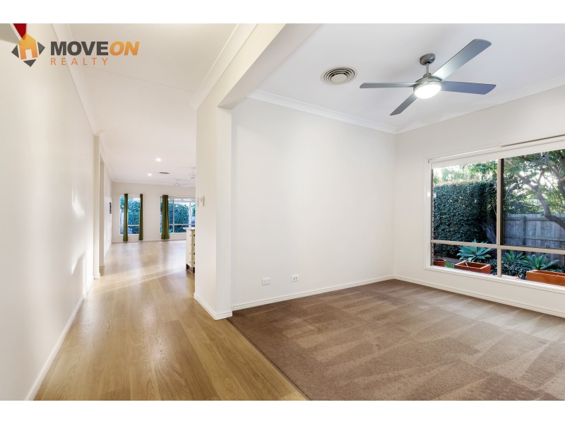 11 GLIDER STREET, North Lakes QLD 4509