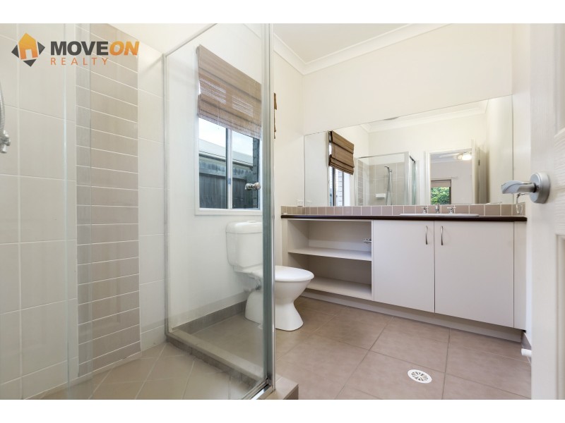 11 GLIDER STREET, North Lakes QLD 4509