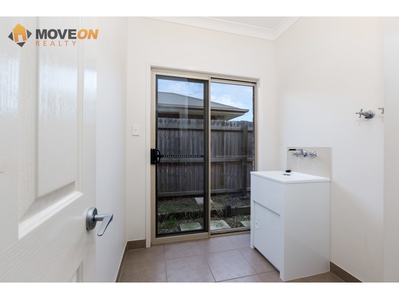 11 GLIDER STREET, North Lakes QLD 4509