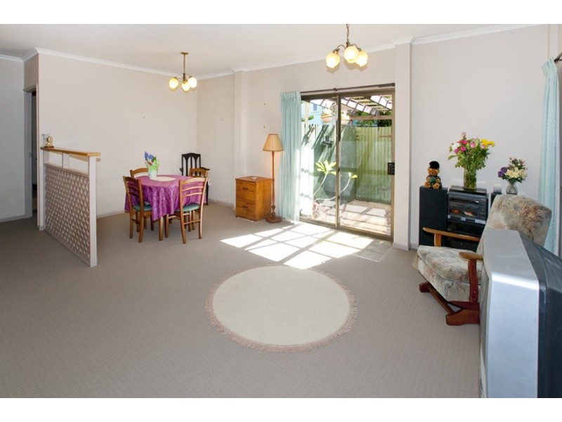 1/2 ROBERTSON AVE, Margate QLD 4019