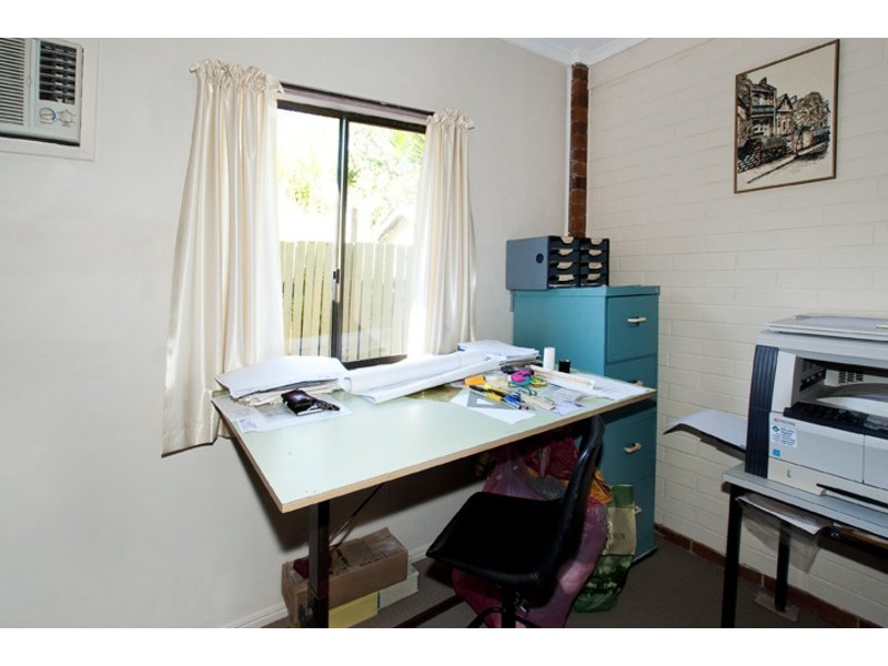 1/2 ROBERTSON AVE, Margate QLD 4019