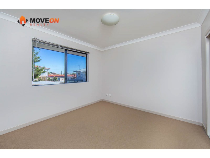 3/11 GEORGINA ST, Woody Point QLD 4019