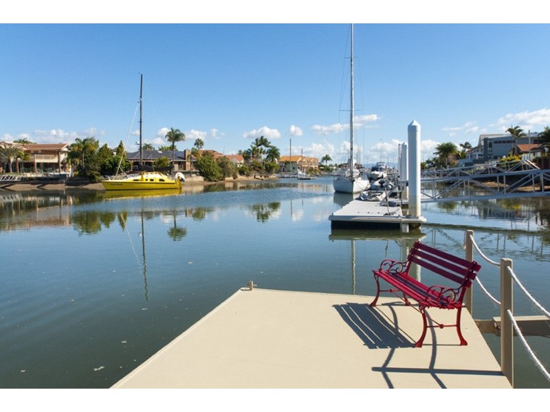 28 COURAGEOUS COURT, Newport QLD 4020