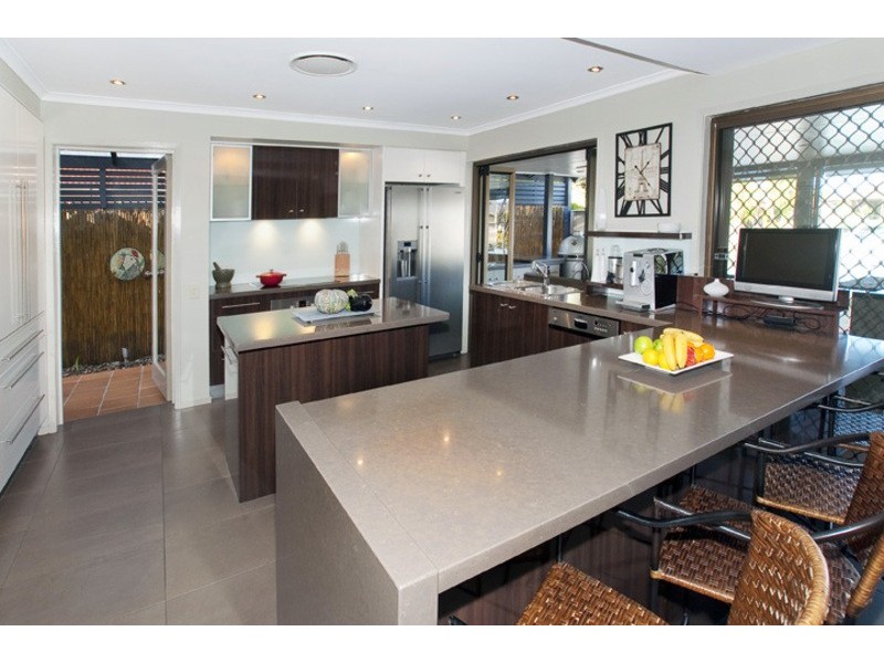 28 COURAGEOUS COURT, Newport QLD 4020