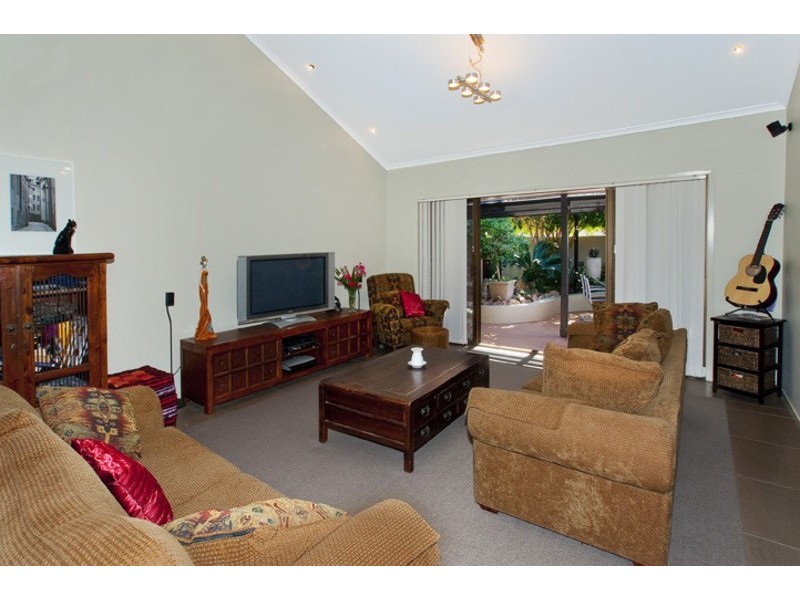 28 COURAGEOUS COURT, Newport QLD 4020