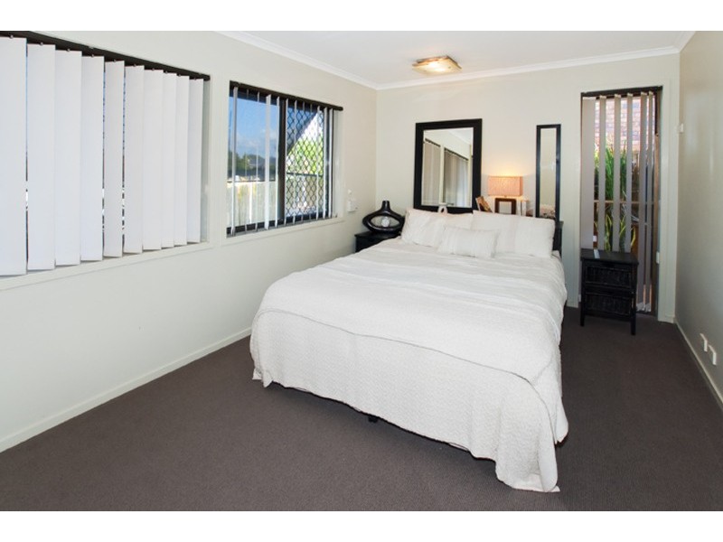 28 COURAGEOUS COURT, Newport QLD 4020