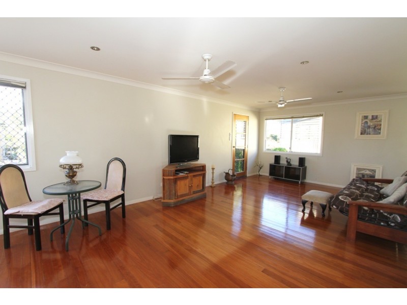 73 DONALD ST, Woody Point QLD 4019