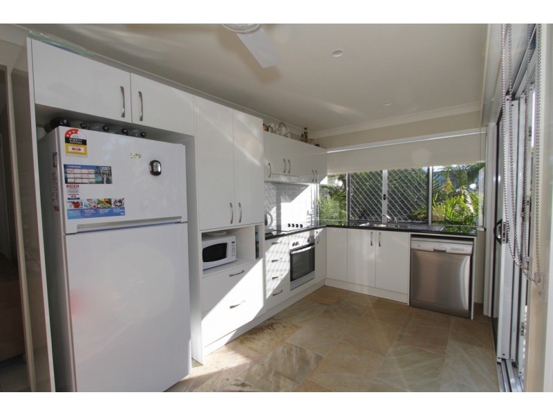 73 DONALD ST, Woody Point QLD 4019