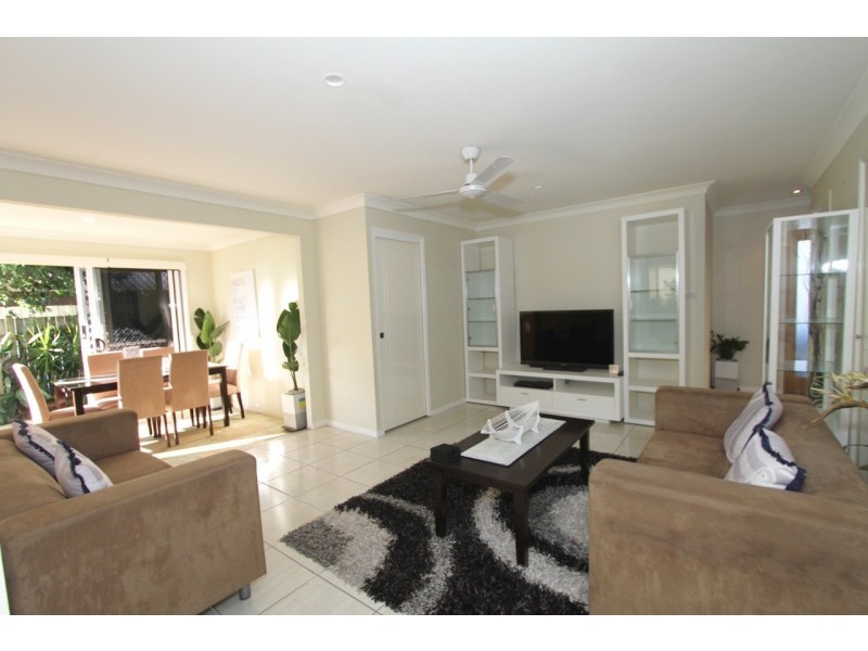 73 DONALD ST, Woody Point QLD 4019