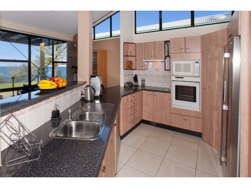 153 FLINDERS PARADE, Scarborough QLD 4020
