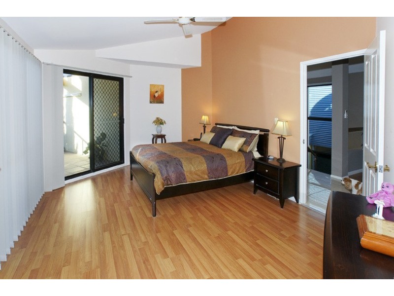 153 FLINDERS PARADE, Scarborough QLD 4020