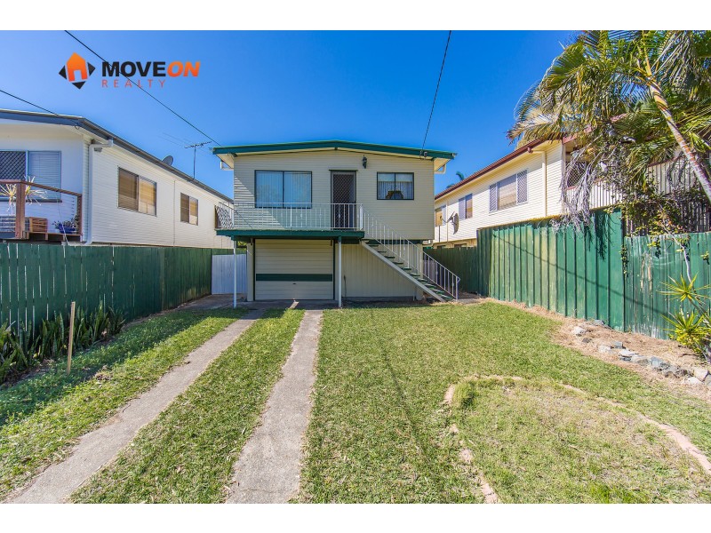 18 GERTRUDE ST, Redcliffe QLD 4020