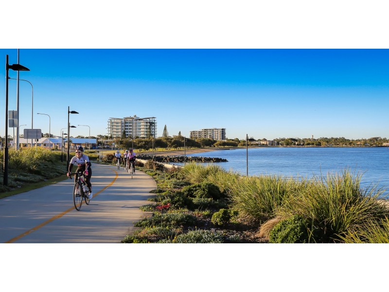 82 ELIZABETH AVE, Clontarf QLD 4019