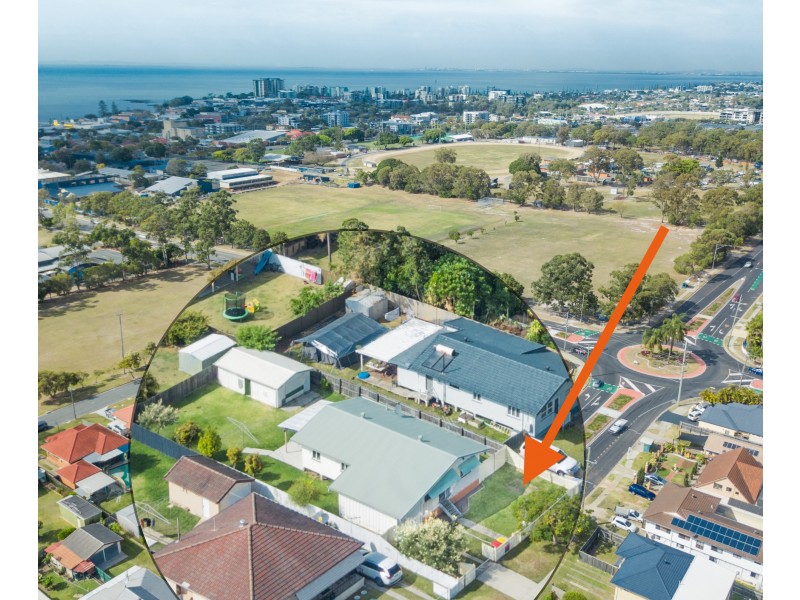 54 SCARBOROUGH RD, Redcliffe QLD 4020