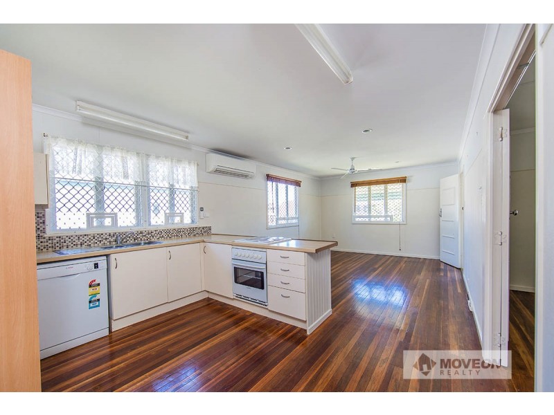 54 SCARBOROUGH RD, Redcliffe QLD 4020