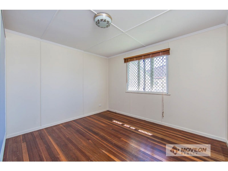 54 SCARBOROUGH RD, Redcliffe QLD 4020
