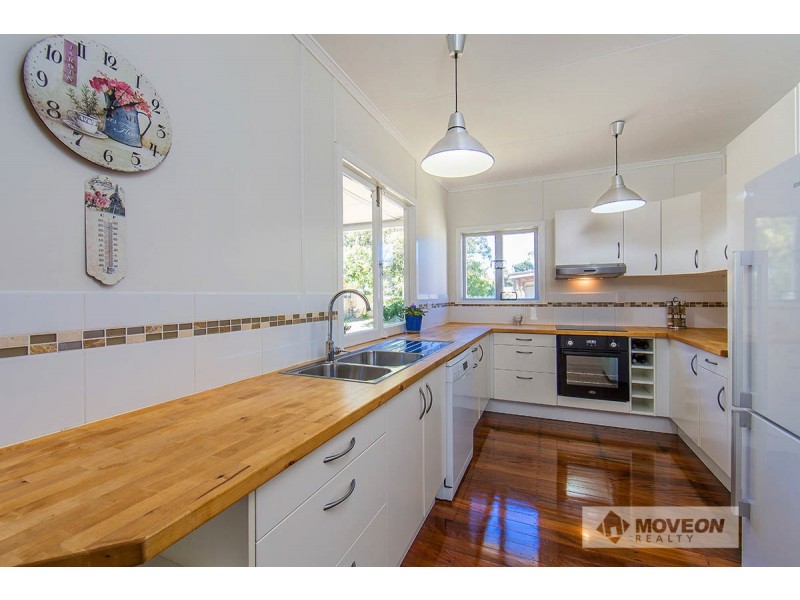 118 MAINE RD, Clontarf QLD 4019