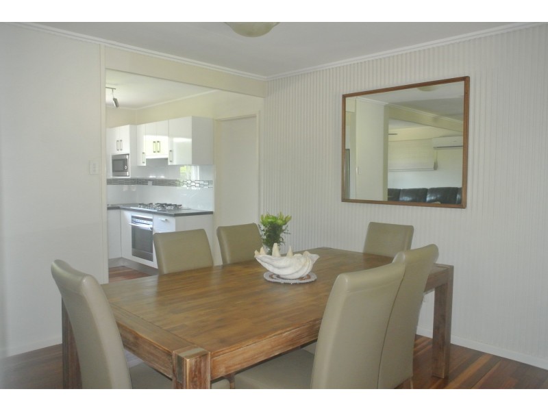 3 CEDAR ST, Clontarf QLD 4019