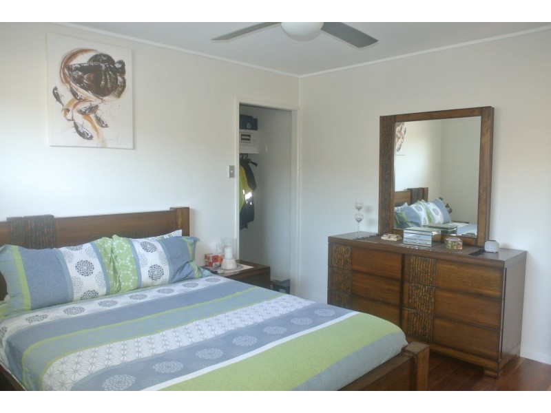 3 CEDAR ST, Clontarf QLD 4019